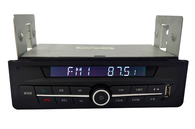 日产P11 MP3